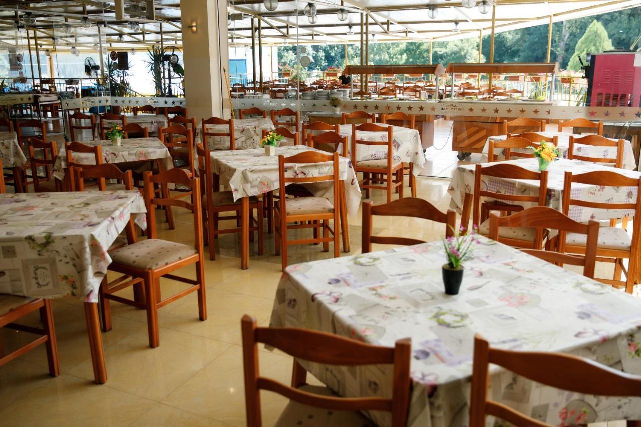 Hotel Green Park Kiten  Exterior photo